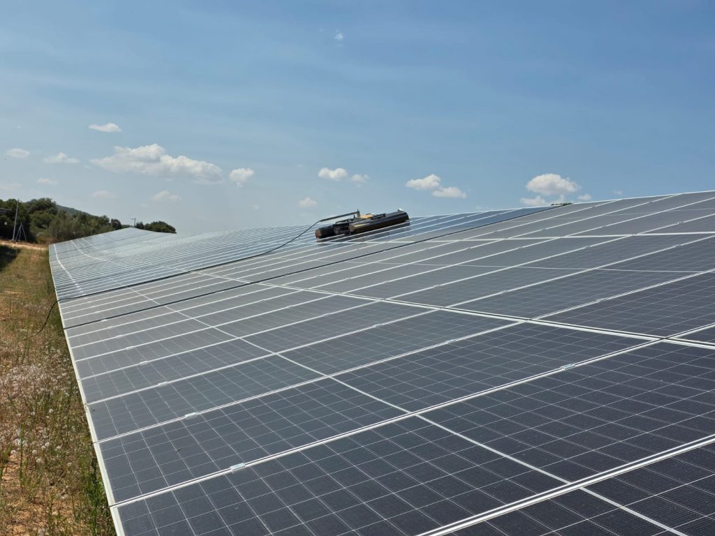 Limpieza campos solares